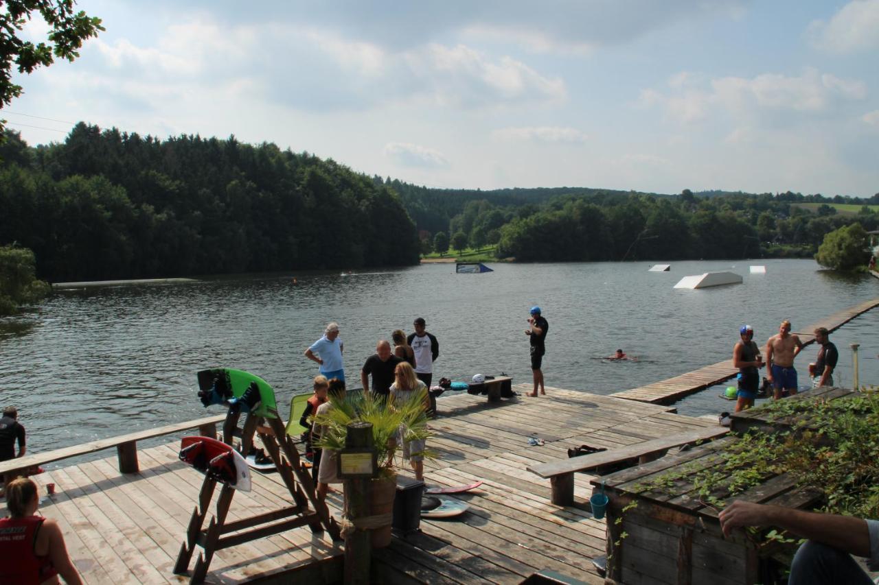 Ferienhaus "Baeren Ecke" Am See Im Bergland Kirchheim  Exterior foto